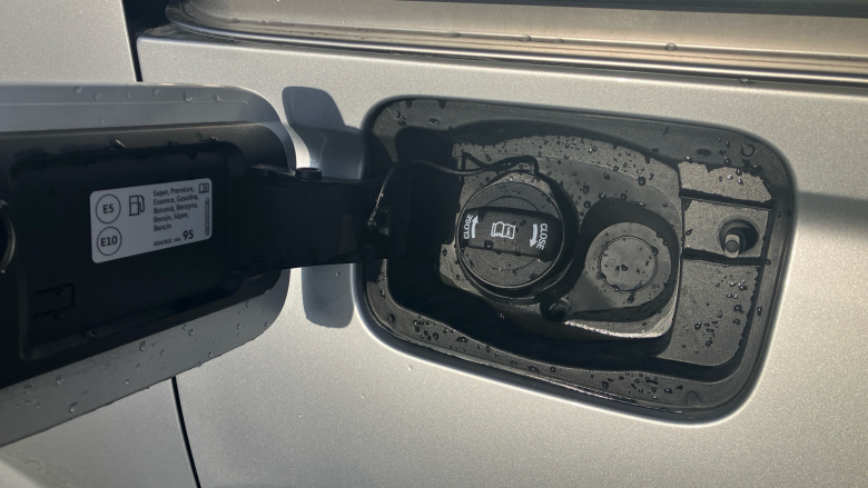 Ford Transit Connect 250 L2 Petrol 1.5 EcoBoost PHEV 150 Limited Van Auto